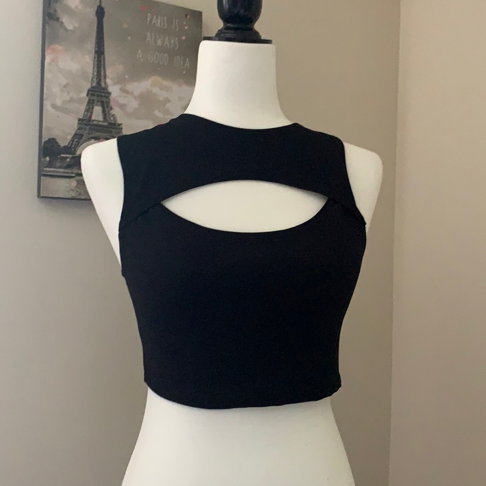 COPY - ***HOST PICK*** Cutout crop top